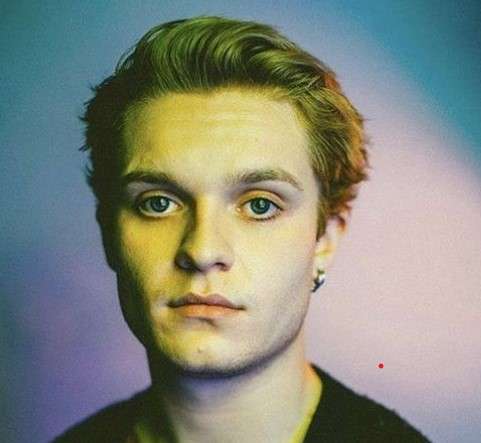 Is Tom Glynn-Carney gay? Is the HOTD actor married?