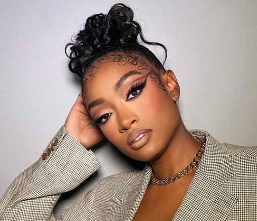 Kayla Brianna Smith Boyfriend, Family, Height, Net Worth